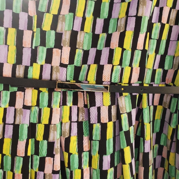 Calvin Klein size 4 dress with belt SHIPS SAME DAY - Picture 4 of 9